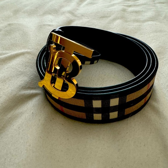 Burberry Belt - Picture 1 of 2